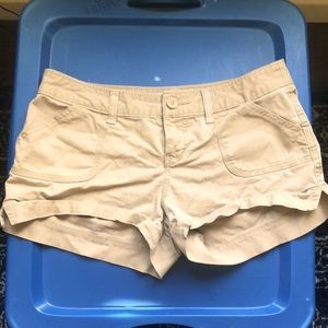 🍒🍒3/$20🍒🍒 So Khaki Shorts